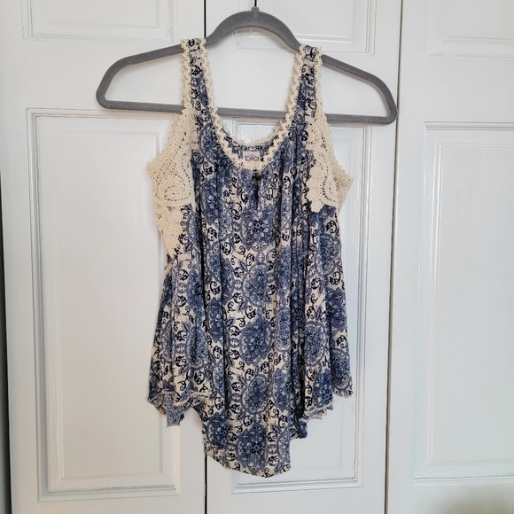 Cold shoulder lace billa top - Picture 9 of 10